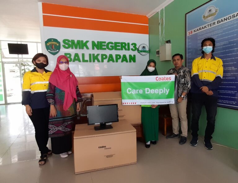 CSR PROGRAM CARE DEEPLY CAMPAIGN TO SCHOOL AND UNIVERSITY SMK N 3 BALIKPAPAN EAST KALIMANTAN